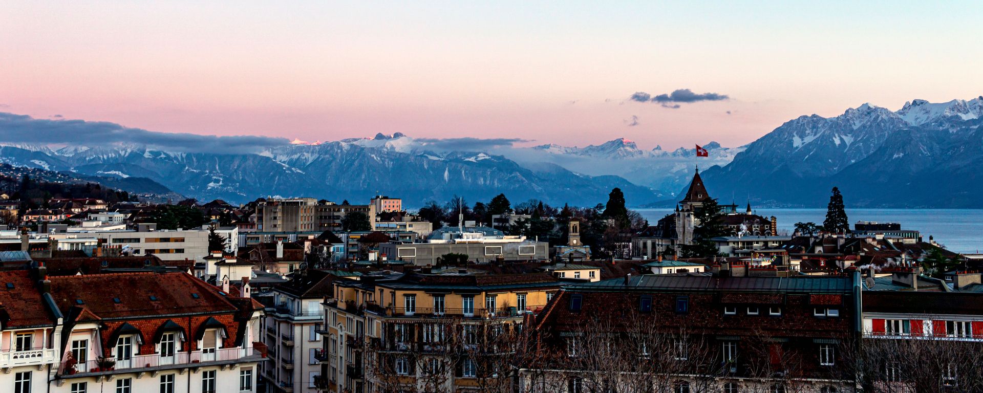 Lausanne, la cathédrale et le lac Léman